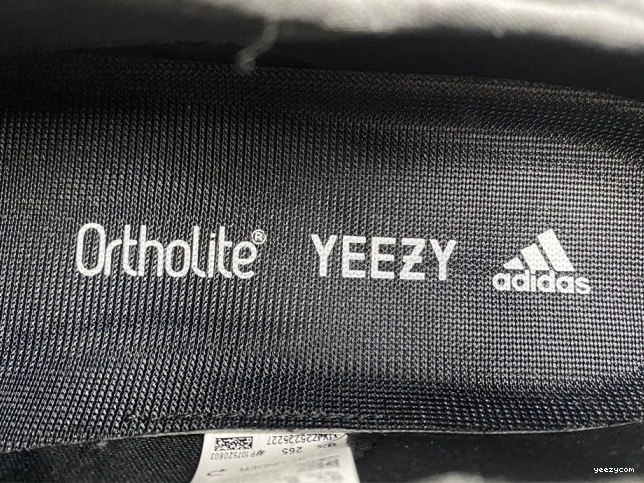ADIDAS H68032 YEEZY 400 0730